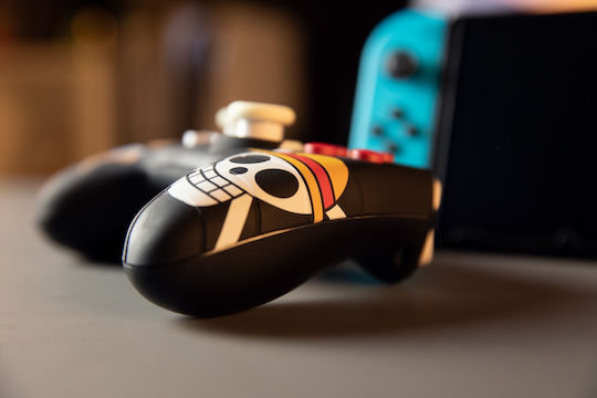Konix One Piece Ενσύρματο Gamepad για Switch Μαύρο