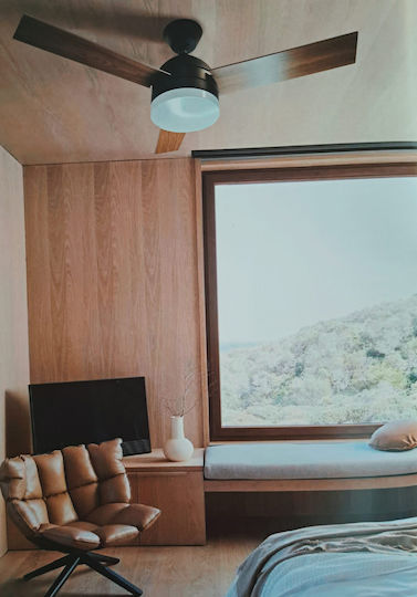 Lucas Ceiling Fan 106cm with Light Fixture Beige / Silver