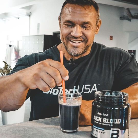 Biotech USA Black Blood NOX 330gr Tropical Fruit