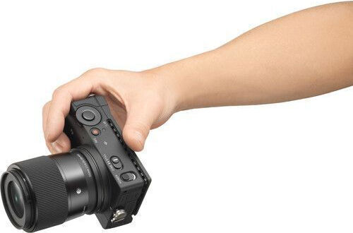 Sigma Crop Camera Lens 23mm f/1.4 DC DN Contemporary Wide Angle for Leica L Mount Black