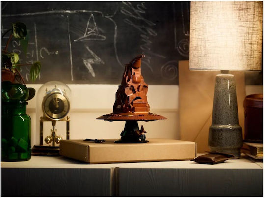 LEGO Harry Potter Talking Sorting Hat for 18+ Years 561 Pieces