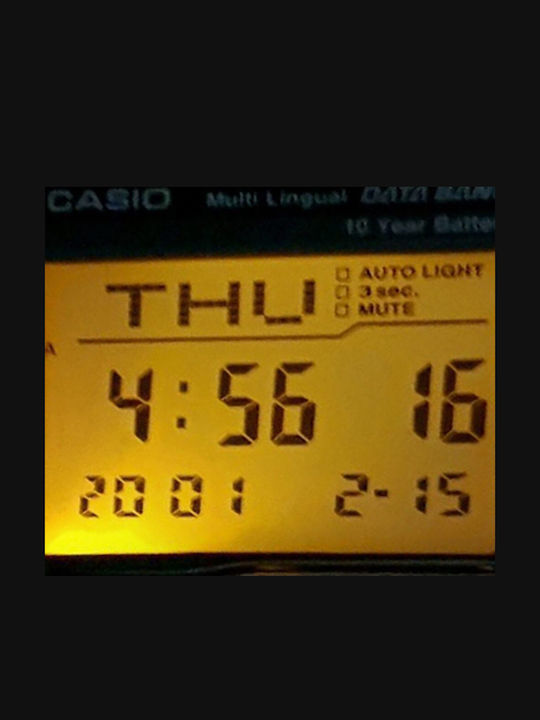 Casio Ψηφιακό Ανδρικό Ρολόι 37mm Μπαταρίας με Μαύρο Καουτσούκ Λουράκι