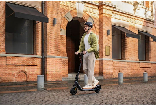 Segway E2 Plus E II Electric Scooter with 25km/h Max Speed and 25km Autonomy in Black Color
