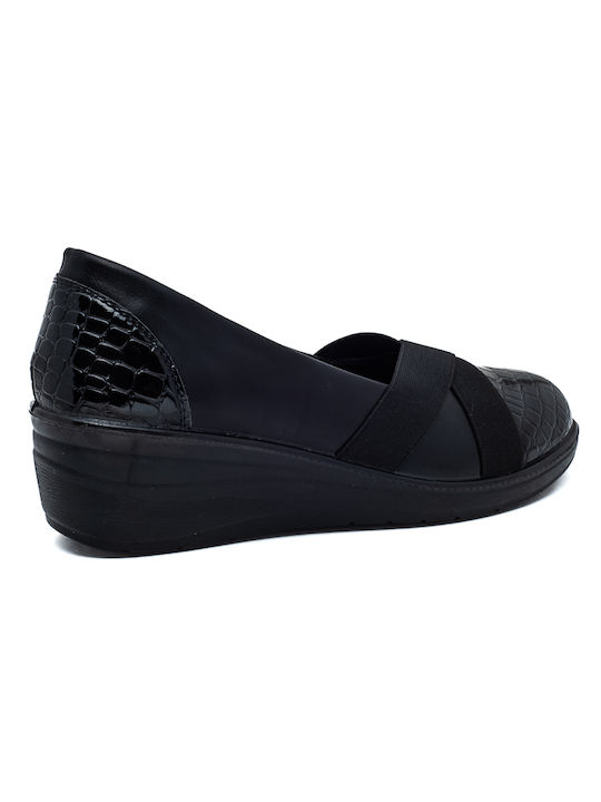 Laura Virgili Women's Moccasins in Black Color