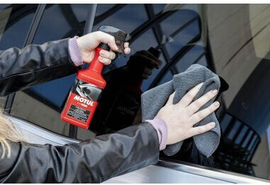 Motul Καθαριστικό Σπρέι Τζαμιών Αυτοκινήτου 500ml