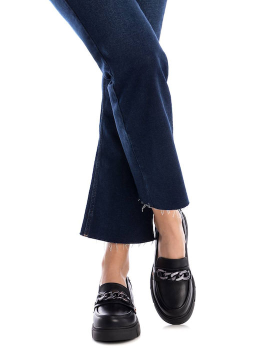 Refresh Women's Loafers in Black Color