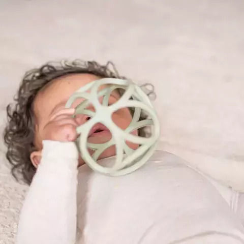 Little Dutch Ball Grappling Ball made of Silicone for 4++ Months