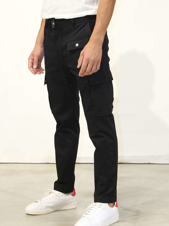 Diesel Herrenhose in Normaler Passform Black