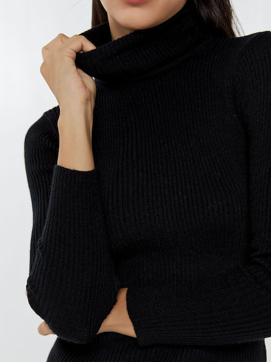 Gerippter Rollkragenpullover in Weiß