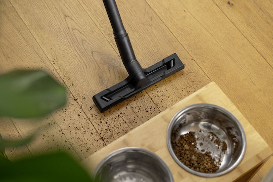 Karcher SE 4 Vacuum Wet / Dry 1000W with Plastic Bin 4lt