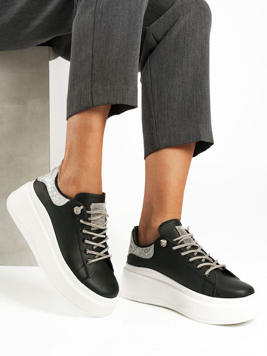 Schwarze Sneaker mit Strassdetails im modernen Stil