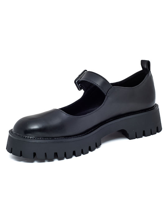 Callesta Women's Moccasins in Black Color