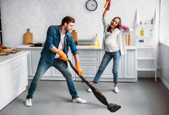Eldom Steam Cleaner 1bar with Stick Handle