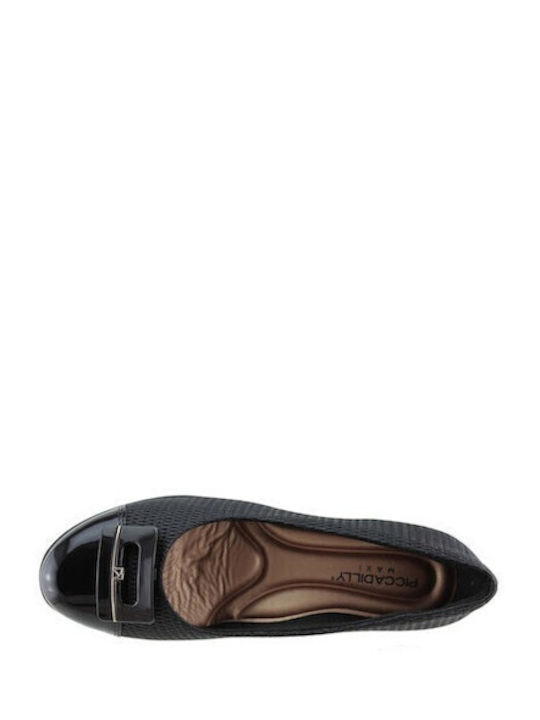 Women's Moccasins in Black Color