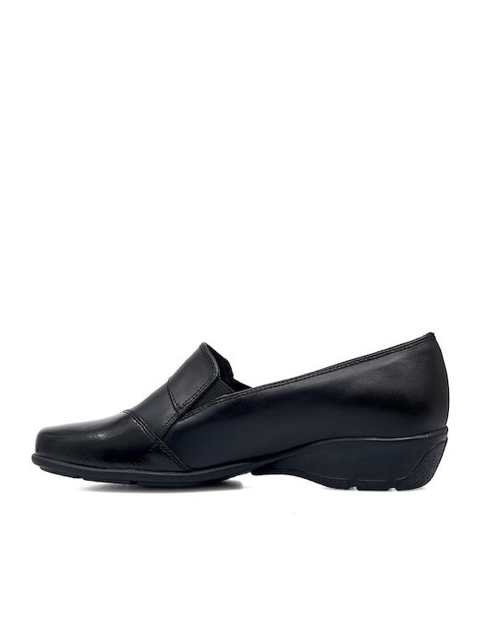 Patent Leather Women's Moccasins in Black Color