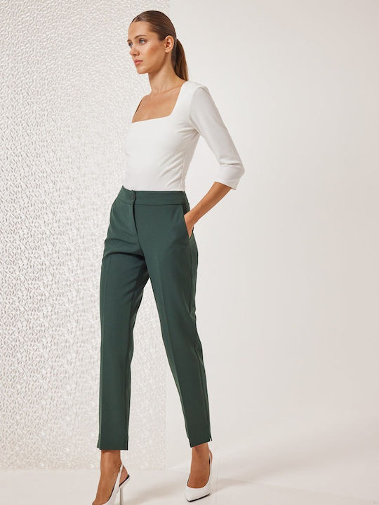 Enzzo Women's Fabric Trousers in Loose Fit Forest