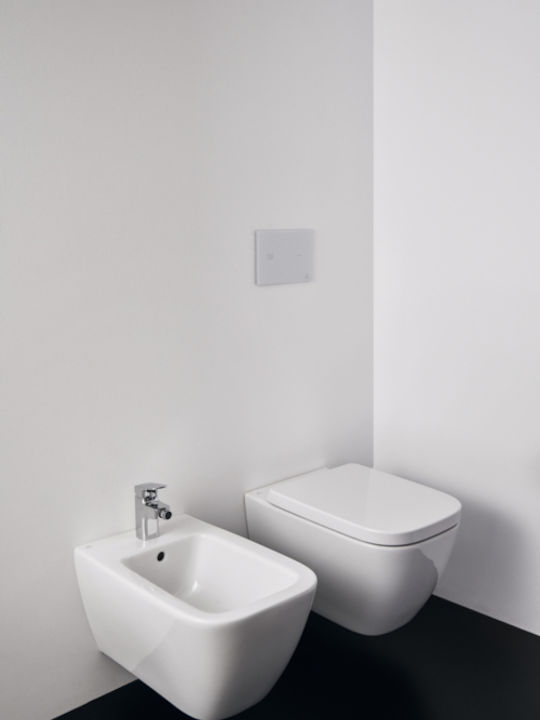 Ideal Standard +T500301 Toaletă montată pe perete Fără margine Fără capac Albă