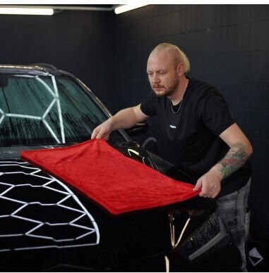 Chemicalworkz Shark Twisted Loop Car Towel, Ultra Absorbent, 1400gsm, Red, 80x50 cm