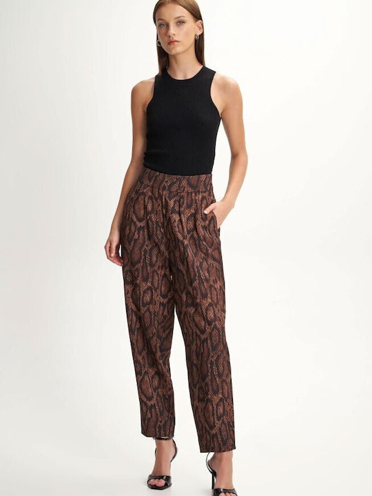 Ale - The Non Usual Casual Women's Fabric Trousers in Regular Fit Brown