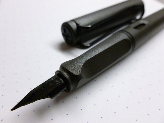 Lamy Safari Fountain Pen Medium Grey Plastic with Black Ink