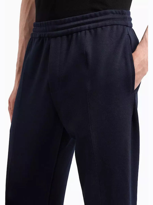 Trousers in Regular Fit Navy
