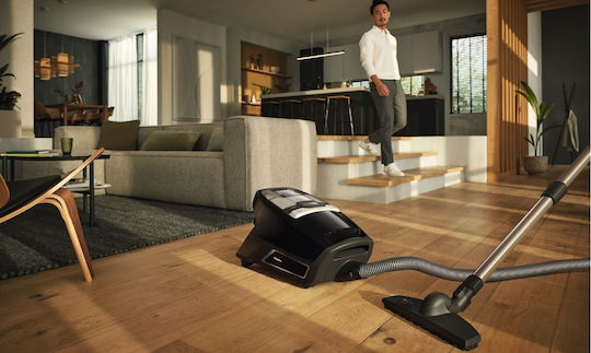 Miele Blizzard CX1 Comfort PowerLine Vacuum Cleaner 890W Bagless 2lt Black