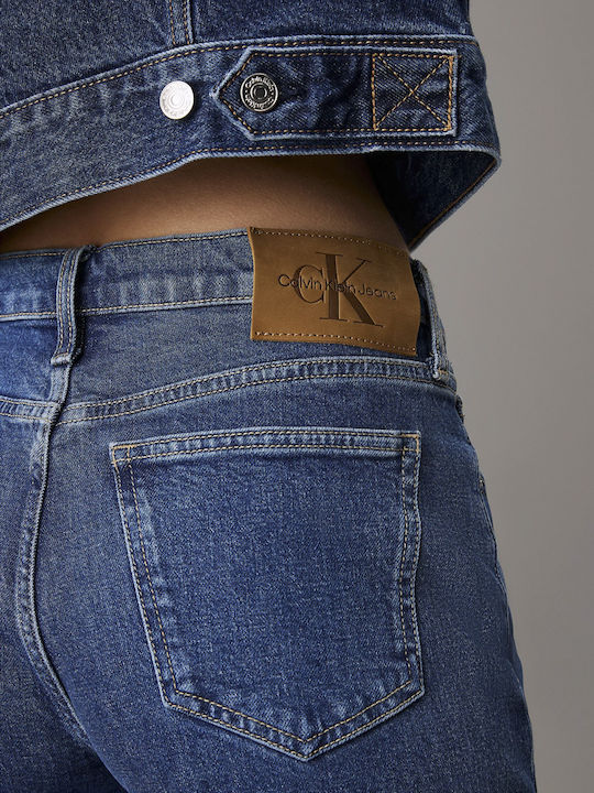 Damenjeans in Gerader Linie