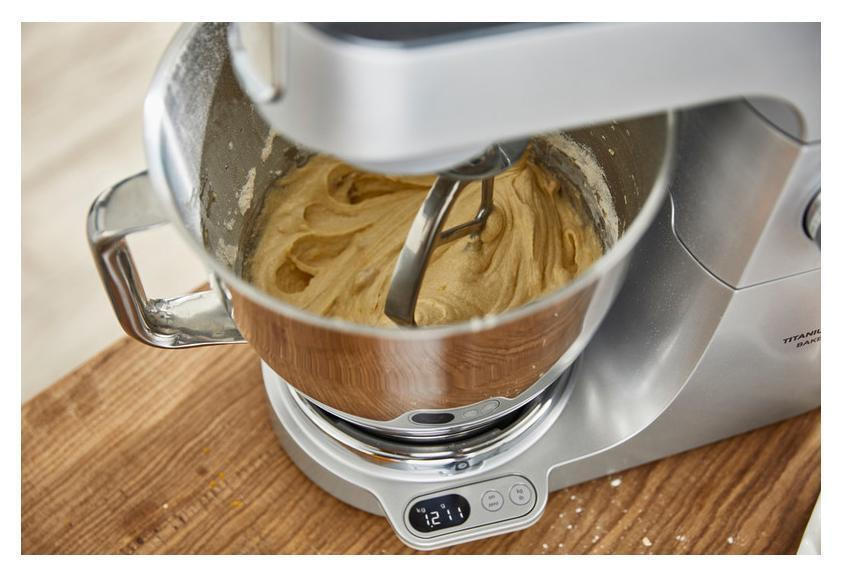 Kenwood Titanium Chef Baker XL Stand Mixer 1200W with Glass Mixing