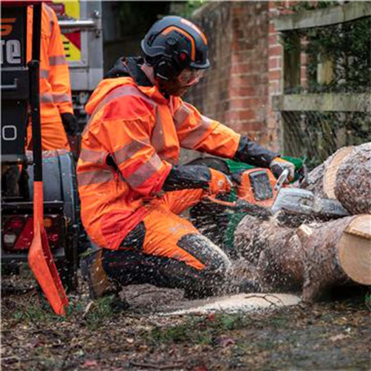 Husqvarna T540iXP Fierăstrău cu acumulator Solo 2.5kg cu lamă 35cm