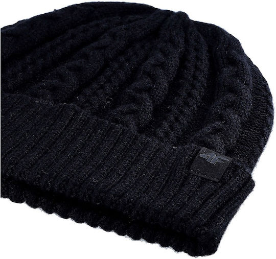 Beanie Beanie Knitted in Black color