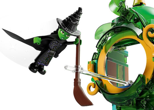LEGO Wicked Welcome To Emerald City For 9+ Years 945 Pieces