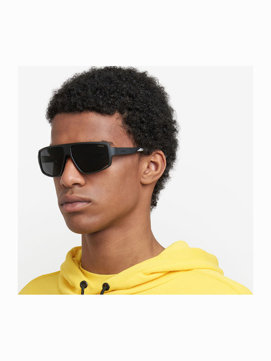 Polaroid Unisex Sonnenbrillen mit Schwarz Horn umrandetem Rahmen und Gray Polarisiertem Glas PLD7054/S O6W/M9
