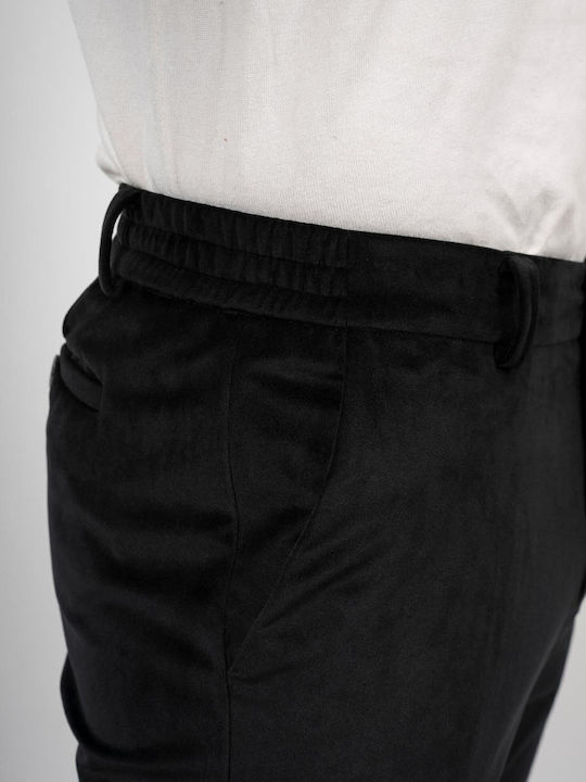 Trousers in Slim Fit Black