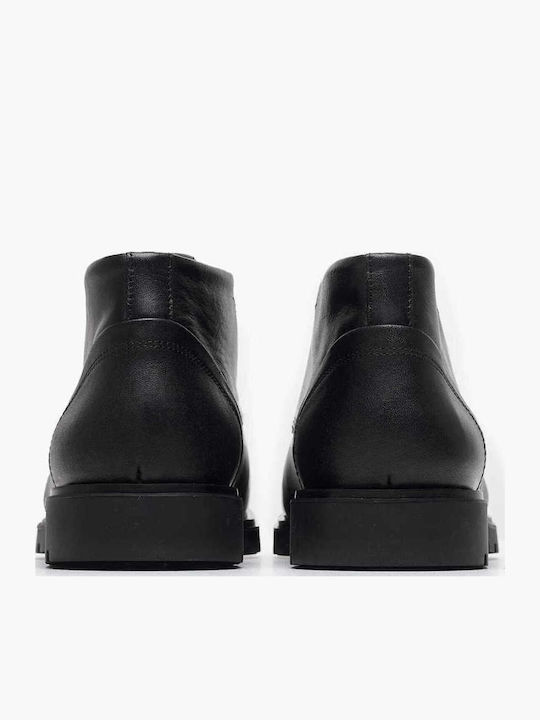 Leather Chukka Boots Black