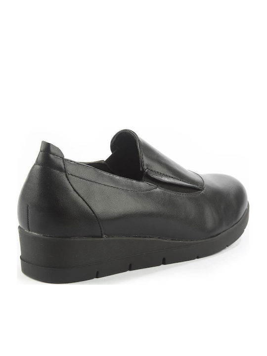 Γυναικεία Slip-On από Συνθετικό Δέρμα Μαύρα
