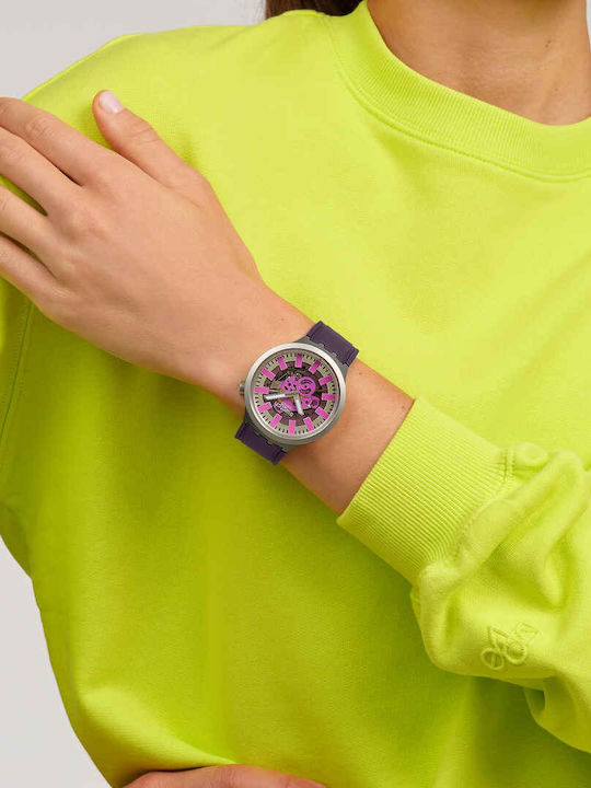 Swatch Unisex Herrenuhr Batterie mit Lila Kautschukarmband
