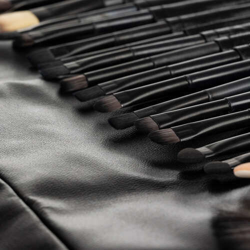 Professional Set with Makeup Brushes made of Synthetic Hair 24pcs