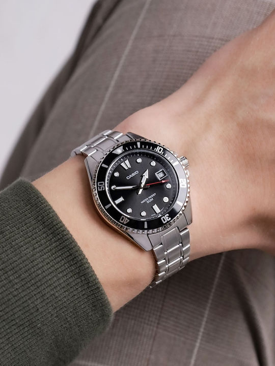 Casio Ρολόι Μπαταρίας με Μεταλλικό Μπρασελέ Casio Ρολόι Μπαταρίας με Μεταλλικό Μπρασελέ
