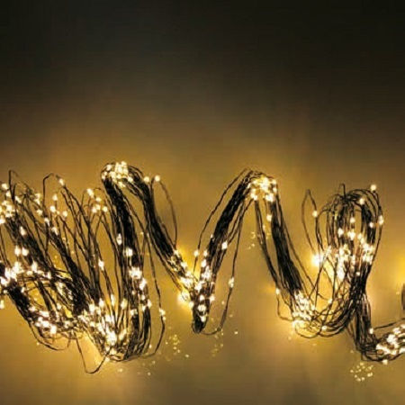 400 Lichter LED 20m. x 300cm Warmes Weiß Typ Oktopus 1Stück 400 Lichter LED 20m. x 300cm Warmes Weiß Typ Oktopus 1Stück