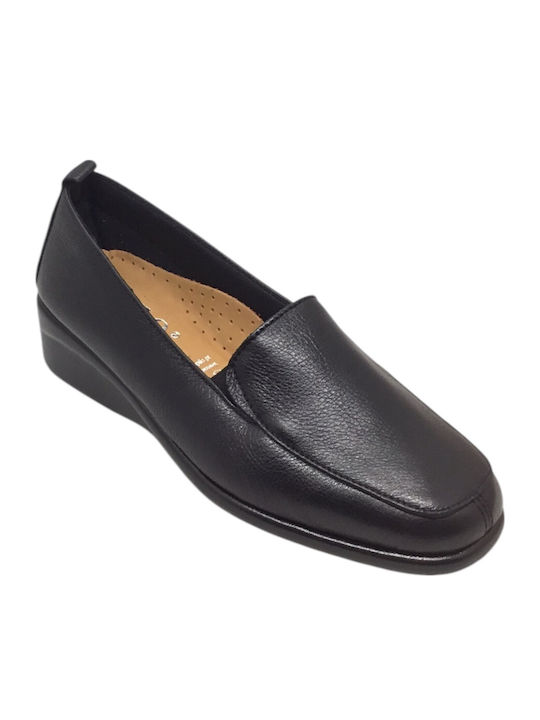 Leather Women's Moccasins in Black Color