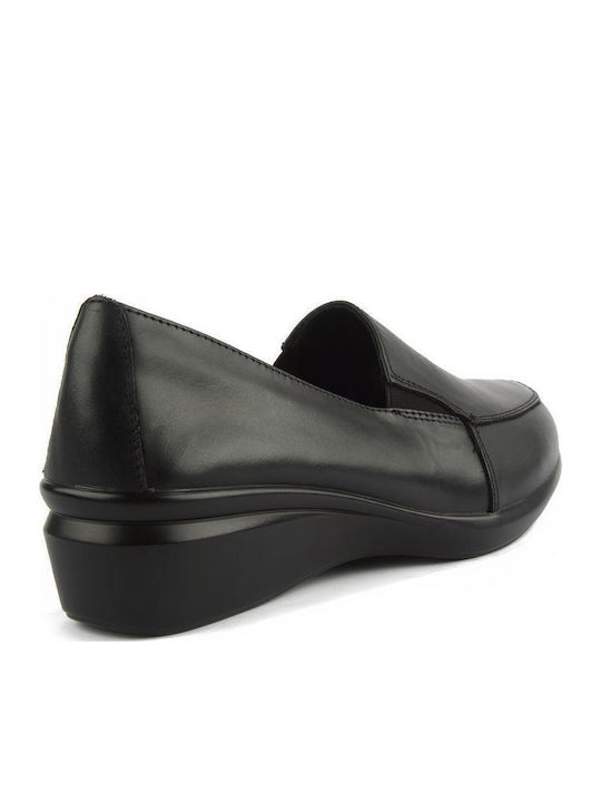 Leather Women's Moccasins in Black Color