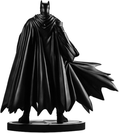 Mcfarlane Toys DC Comics: Batman by Lee Weeks (Black & White): Batman by Lee Weeks (Black & White) Figure height 19cm