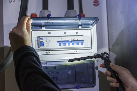 Brennenstuhl Φακός Συνεργείου Επαναφορτιζόμενος LED IP20 με Φωτεινότητα έως 400lm