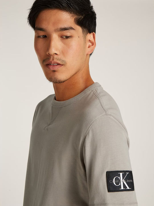 Calvin Klein Badge T-shirt Gray