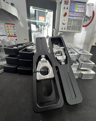 Gref Innovation Motorcycle Swingarm Protectors Suzuki Hayabusa Black