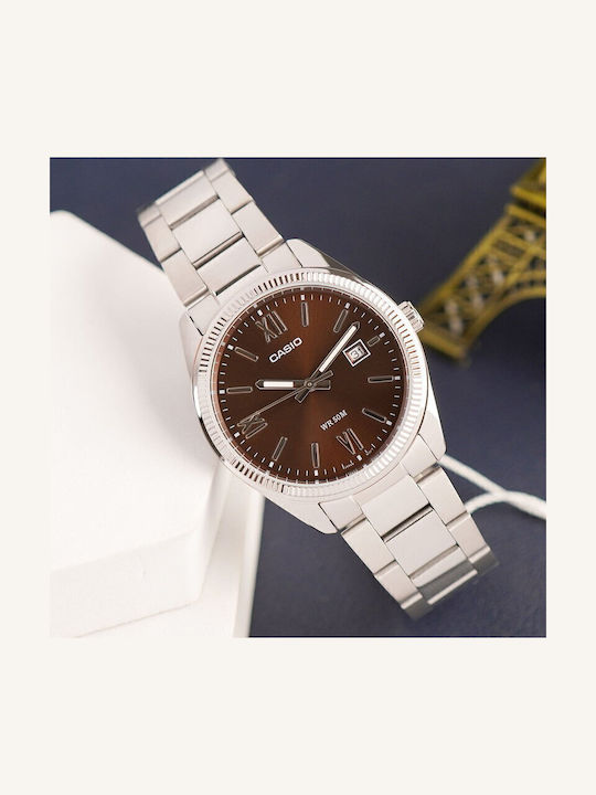 Casio Men's Watch 38.5mm Battery with Silver Metal Bracelet
