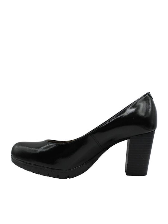 Marila Footwear