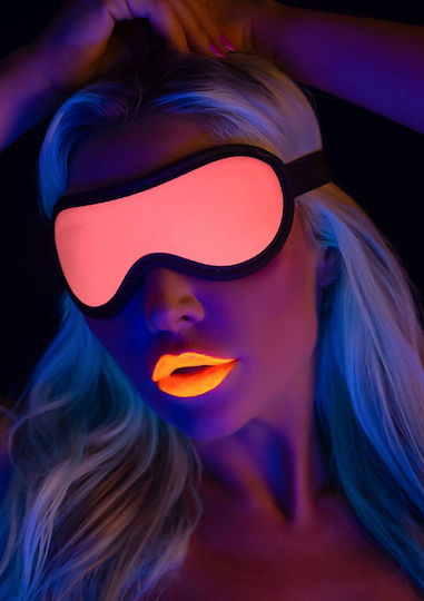Taboom Satin BDSM Maske in Rosa Farbe