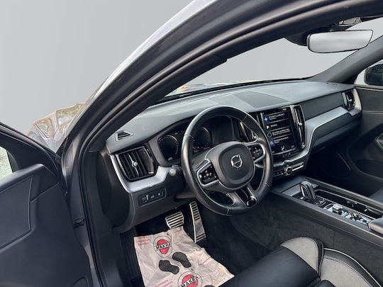 Volvo XC 60 T8 2.0 PHEV AWD AT8 P R-Design '21