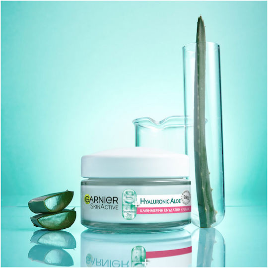Garnier Hyaluronic Aloe Light 48h Cream Face Day with Aloe Vera 50ml |  Skroutz.mt